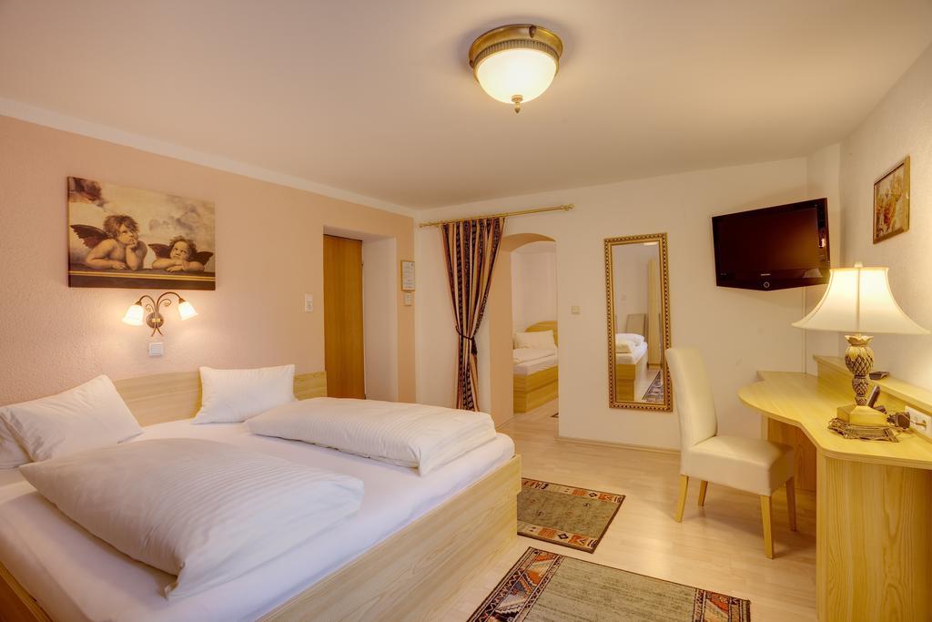 Cityhotel Schwarzer Baer Innsbruck Phòng bức ảnh