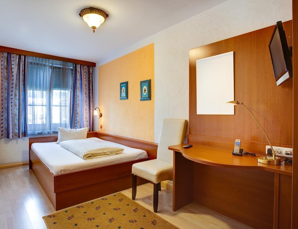 Cityhotel Schwarzer Baer Innsbruck Phòng bức ảnh